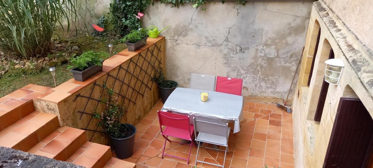 Studio Avec Terrasse Et Jardinet En Centre Ville Bergerac Esterno foto